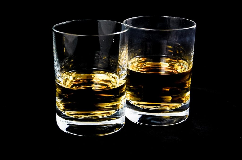 2 glasses of whisky - avoid alcohol and caffeine to help deal with a panic attack